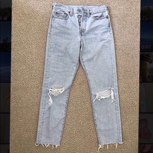 Levi’s mom jeans!!